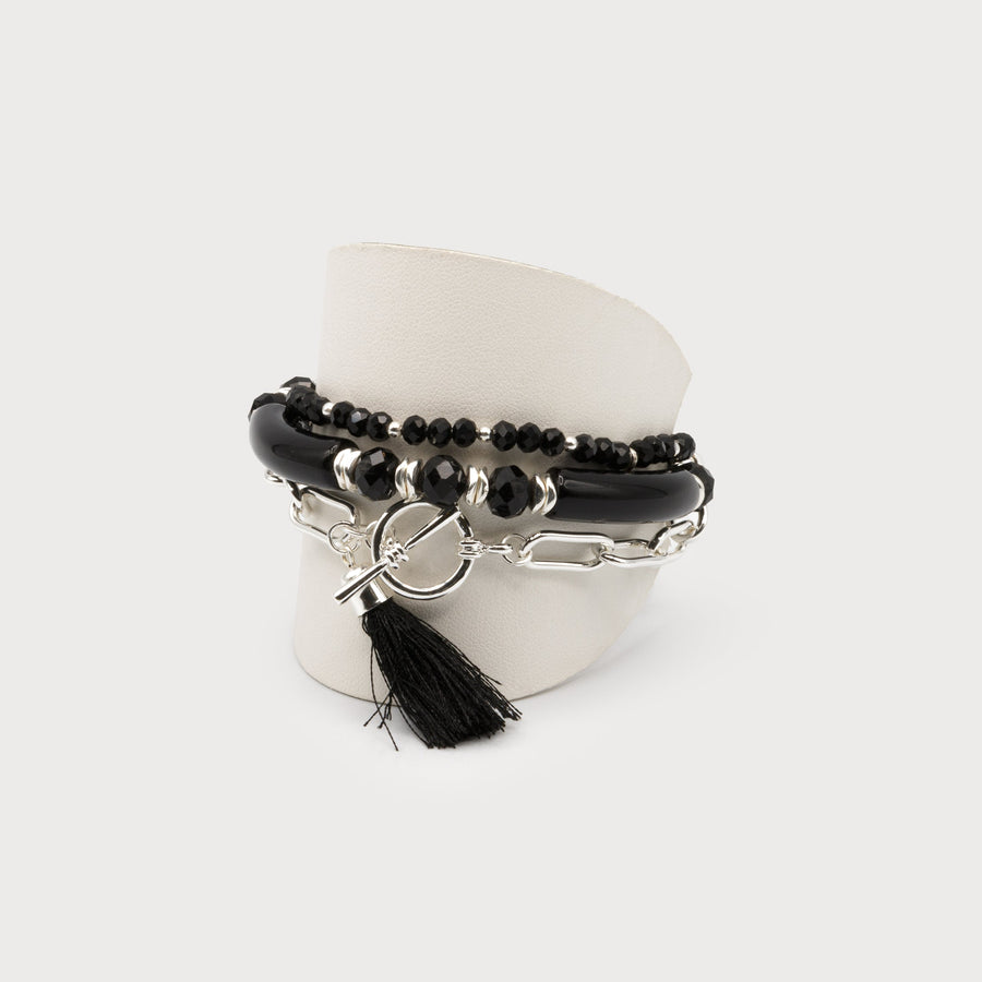 3 layers bracelet with resin, metal and tassel. 3295-BLK-S